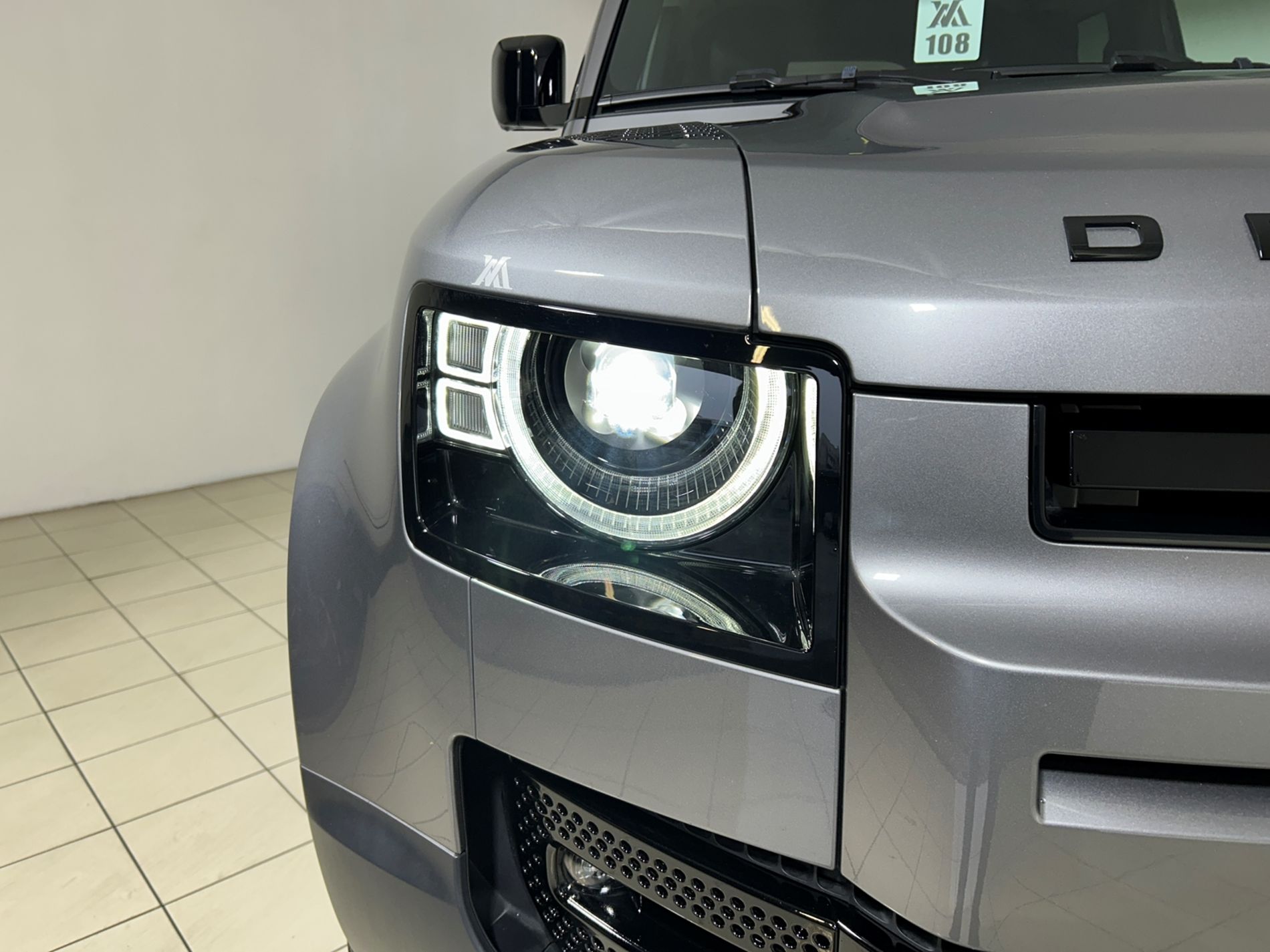 Defender 110 3.0d i6 mhev SE awd 200cv auto - Autoviemme